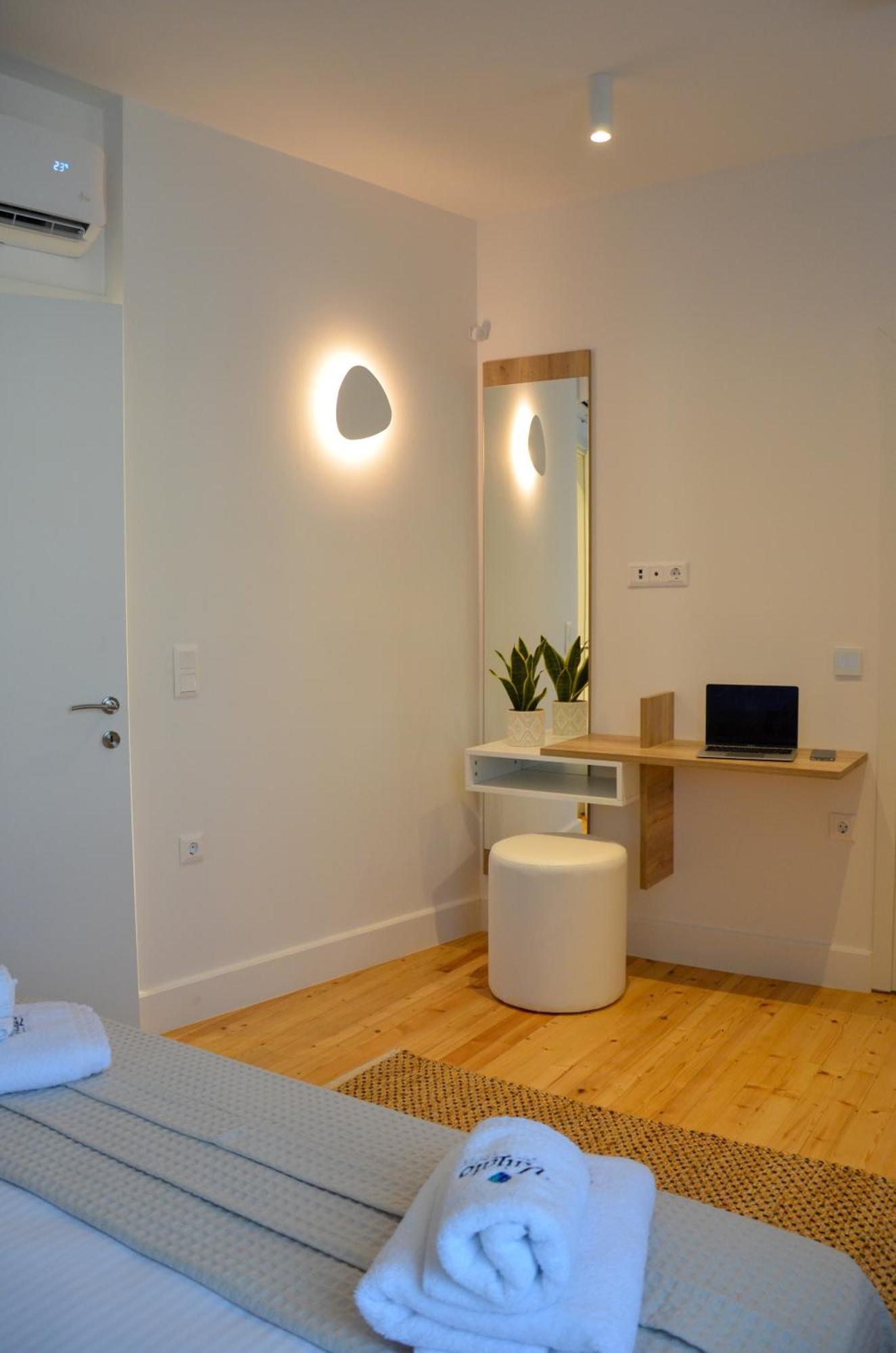 Vailato Swan White Suite Corfu  外观 照片