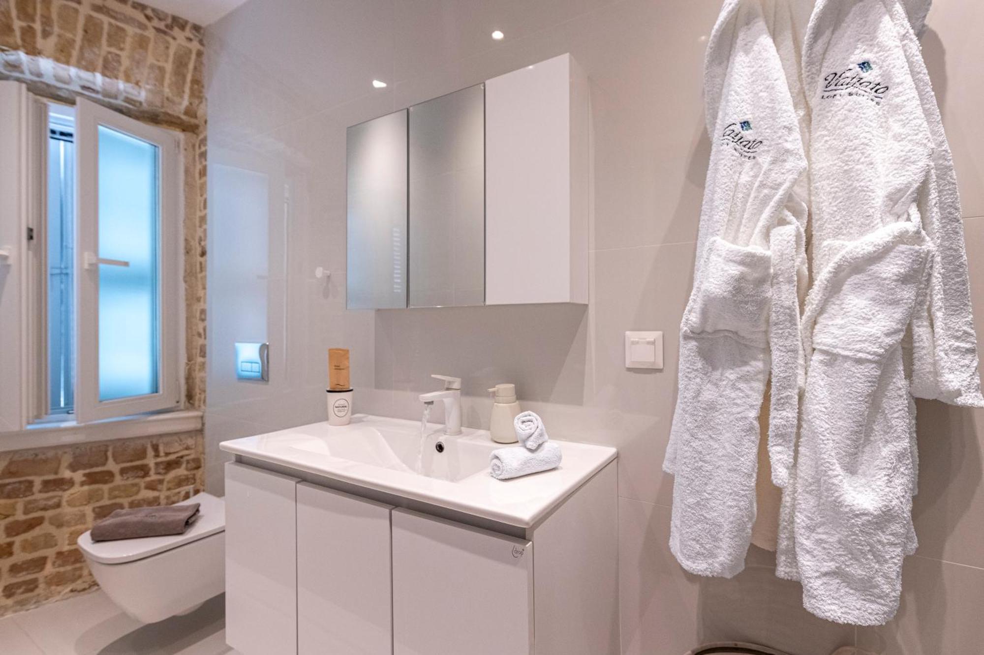 Vailato Swan White Suite Corfu  外观 照片